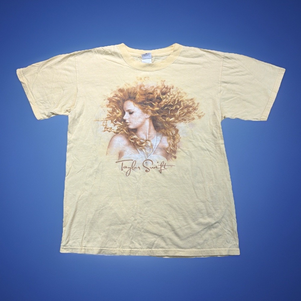 Taylor Swift Yellow Fearless Tour T-shirt 2009 Y2K Anvil Tag Size Medium